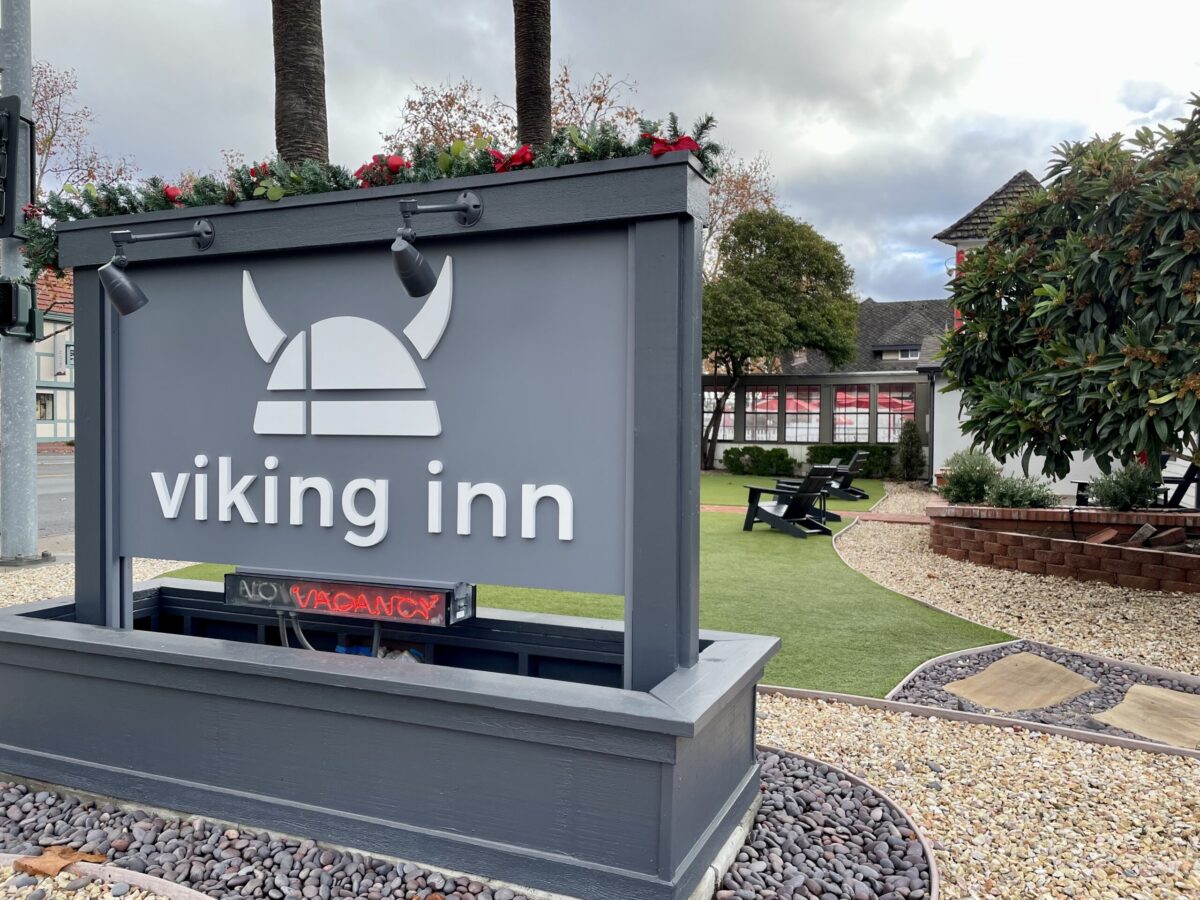 Taste of the Santa Ynez Valley Hotel Offers Viking Inn sign
